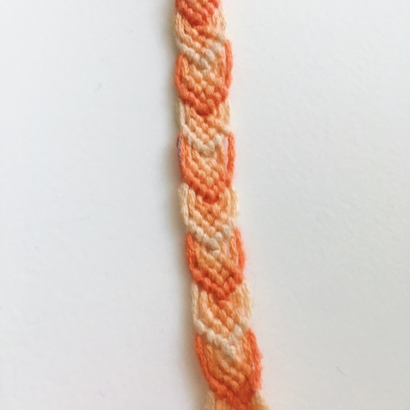 Leaf orange gradient friendship bracelet - Picture 2 of 2